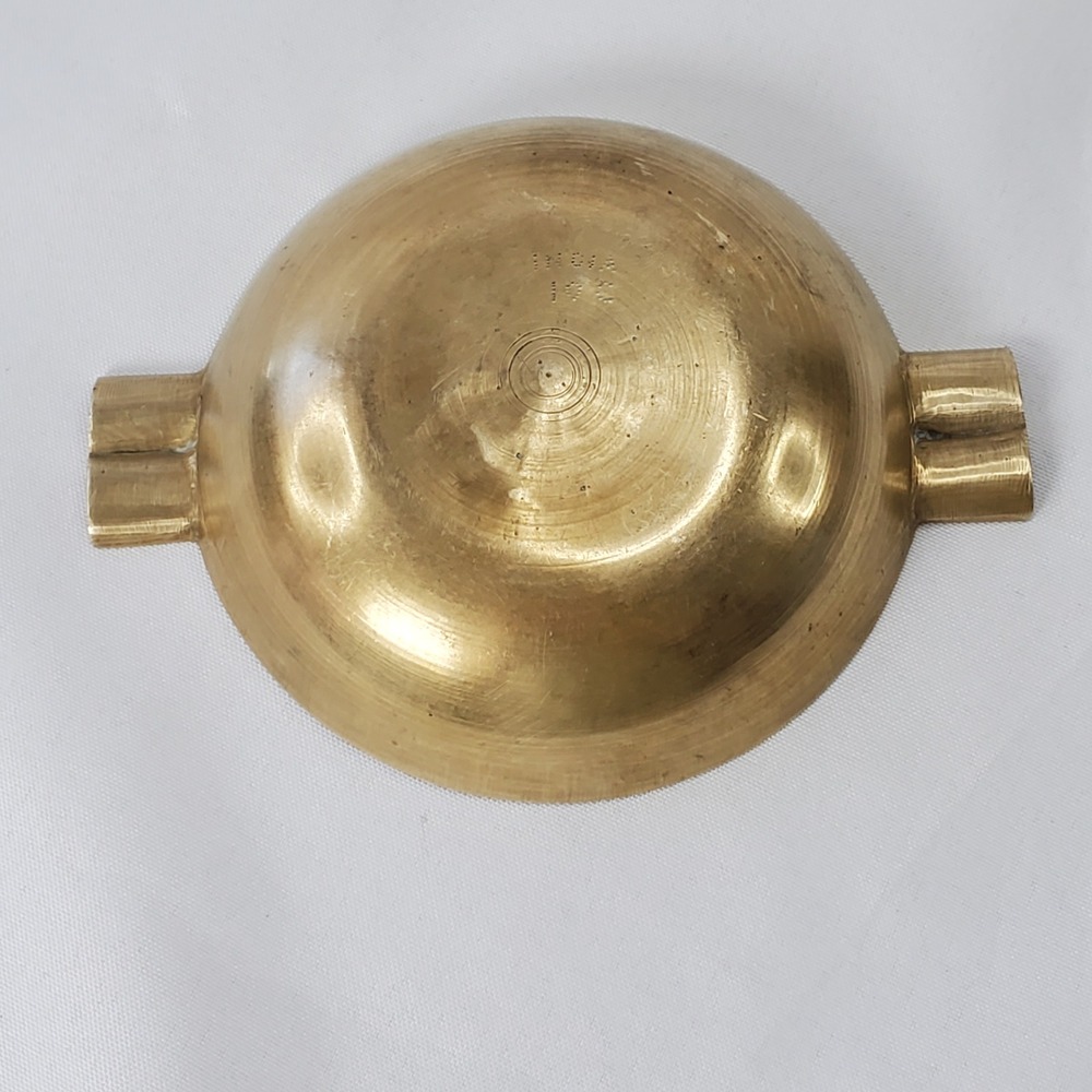 Vintage Etched Brass Ashtray Floral Design Round Gold Tone 5.5 inches India 102 - Picture 7 of 10